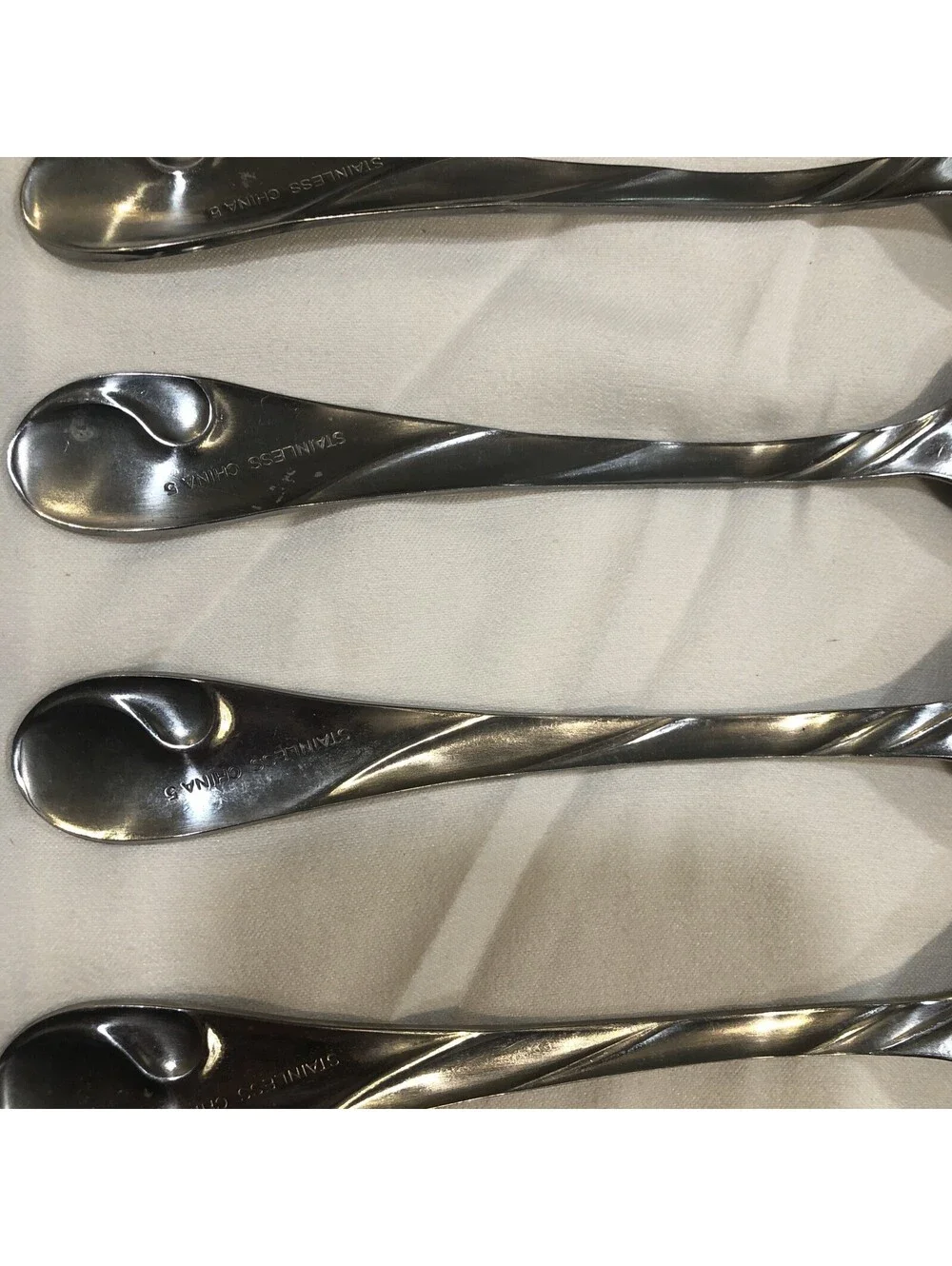 Jaclyn Smith Bella Frost Stainless Soup Spoons Lot of 4 Oval Place Replacement